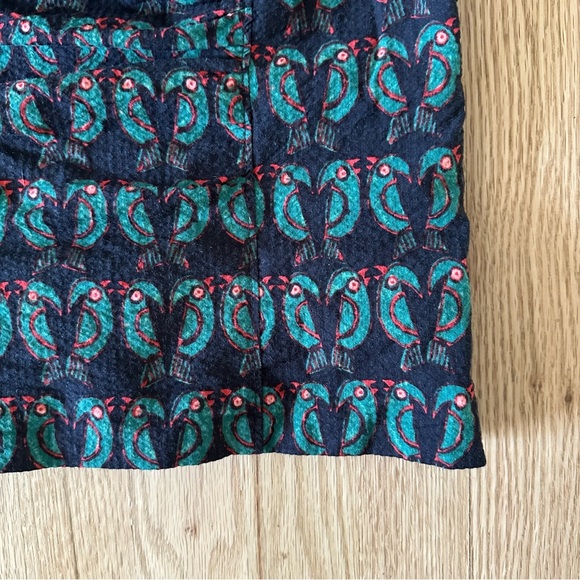 Maeve Parrot Printed Ruched Tank - Picture 5 of 5